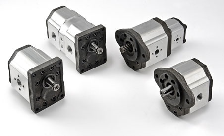 Hydraulic pump clearance