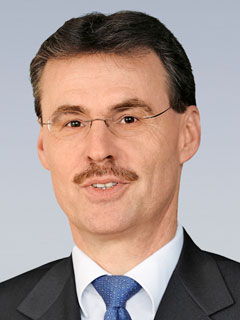 Dr Bertram Hoffman