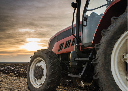 iStock_000083535761_Large hydraulics tractor-2